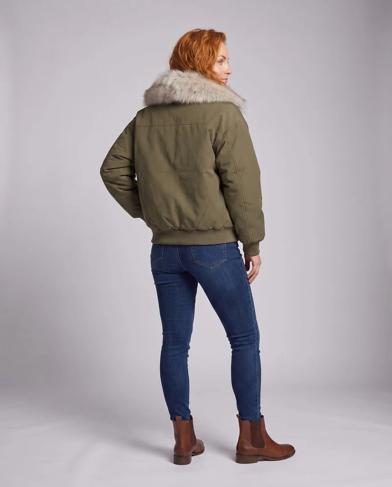 Damen gesteppte Thermo Kapuzenjacke mit abnehmbarem Kunstfellbesatz, verdecktem Reißverschluss und gerippten Bündchen
