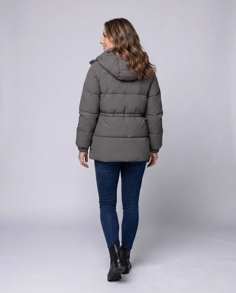 Damen Nan Kompakt Outdoor Daunenjacke mit hohem Kragen, Kinnschutz und elastischen Bündchen