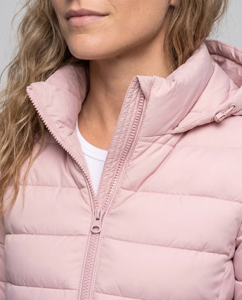 Damen kurz geschnittene ultraleichte gepolsterte Jacke mit Kapuze, Packfunktion und thermischer Isolation