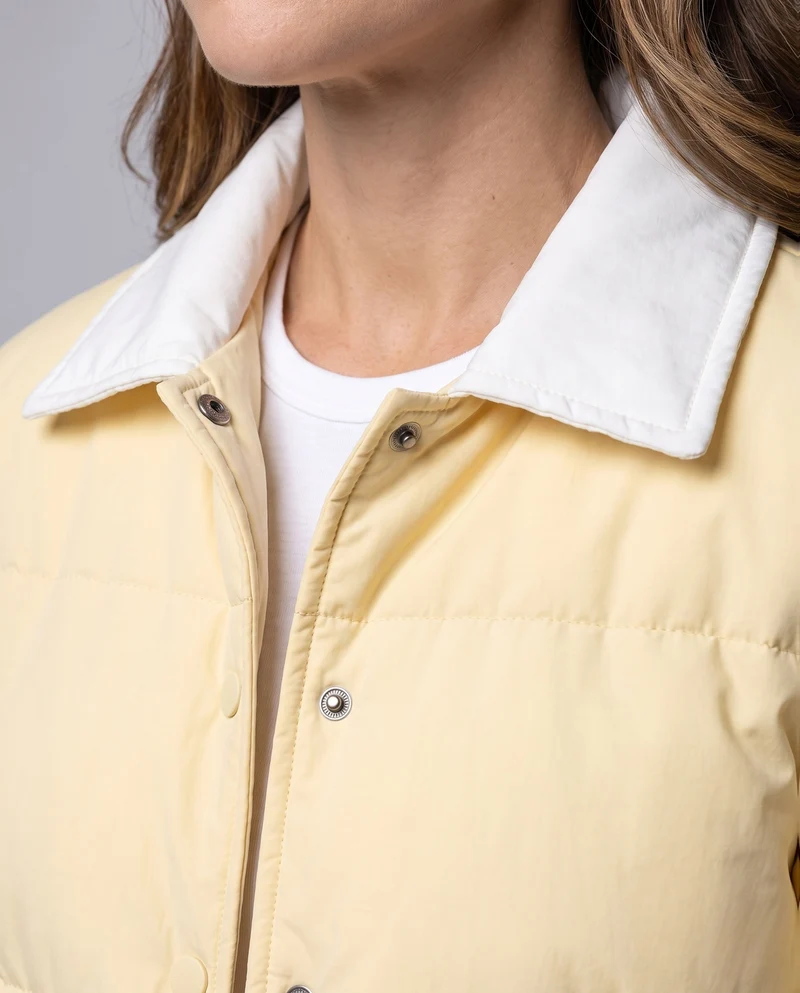 Damen kurze gepolsterte Pufferjacke mit Schalkragen und elastischem Rippbund