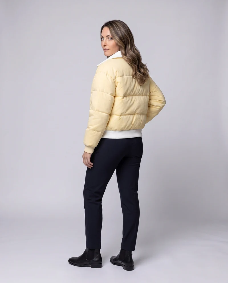 Damen kurze gepolsterte Pufferjacke mit Schalkragen und elastischem Rippbund