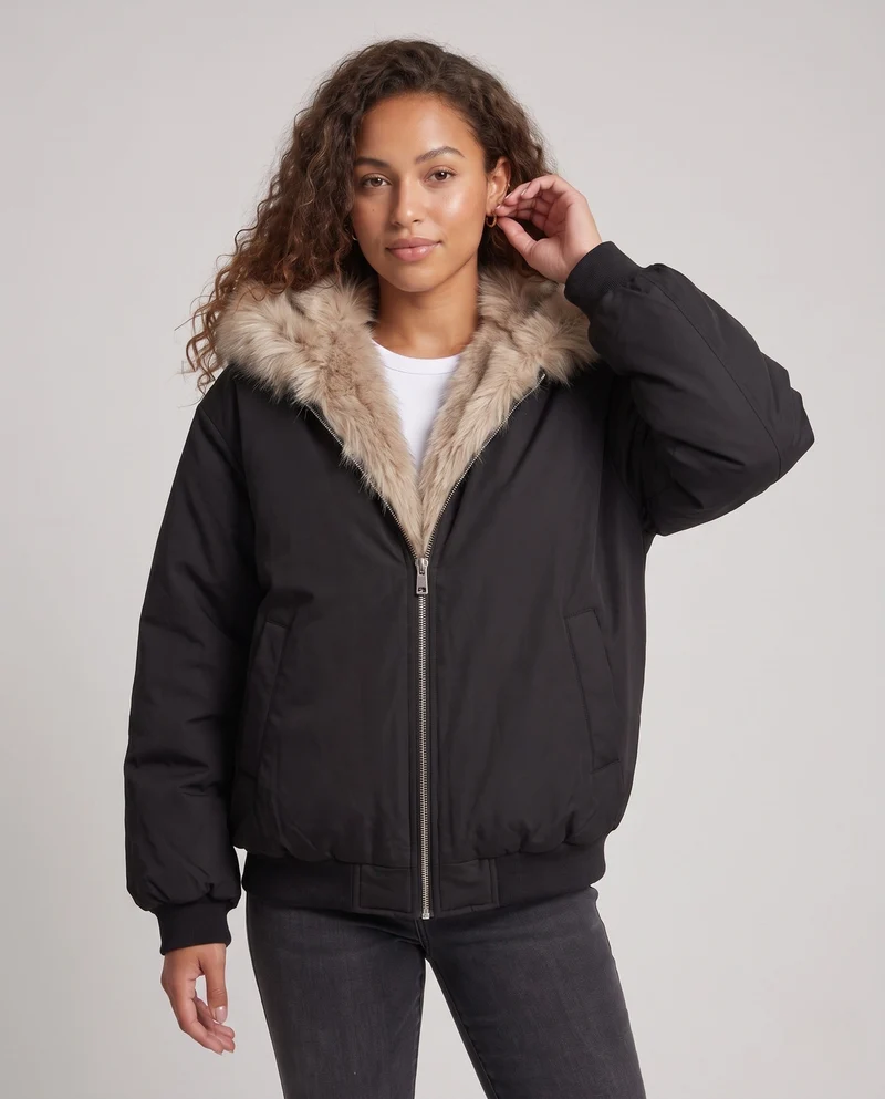 Damen kurze Fake-Fur-Bomberjacke mit kontrastierenden Bündchen