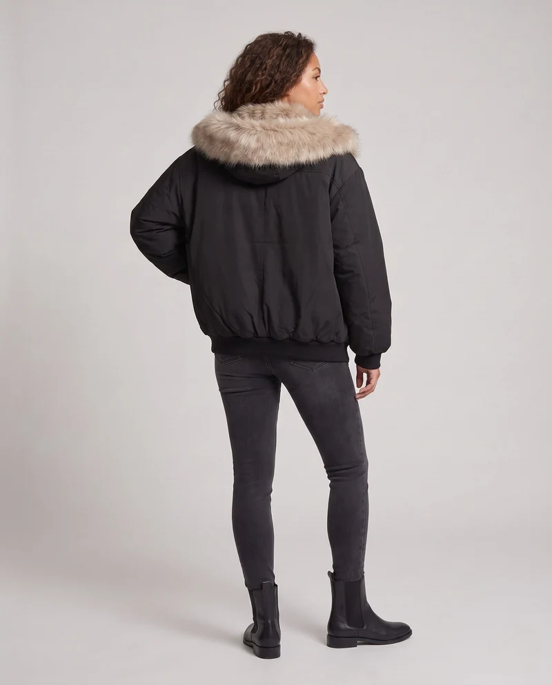 Damen kurze Fake-Fur-Bomberjacke mit kontrastierenden Bündchen