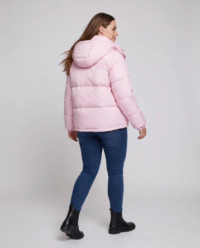 Damen kurze thermische gepolsterte Jacke im boxy Schnitt mit hohem Stehkragen und elastischem Saum
