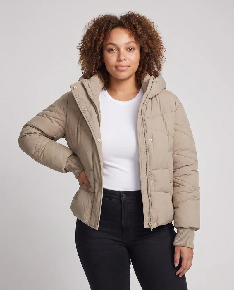 Damen kurze gep padded Steppjacke mit quadratischer Steppung, hohem Stehkragen, Kapuze und Daumenlochärmeln