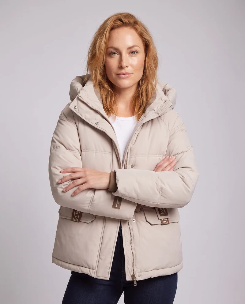 Damen kurze boxy Pufferjacke mit Kontrastfutter und aufgesetzten Klappentaschen