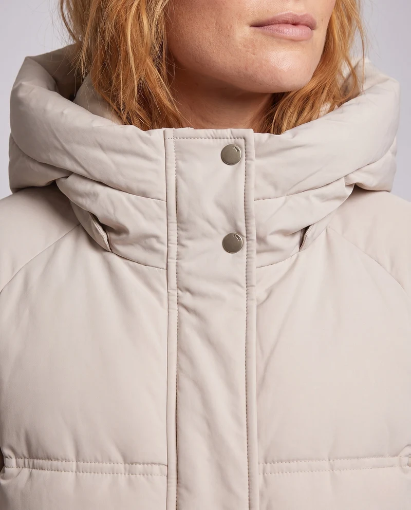Damen kurze boxy Pufferjacke mit Kontrastfutter und aufgesetzten Klappentaschen
