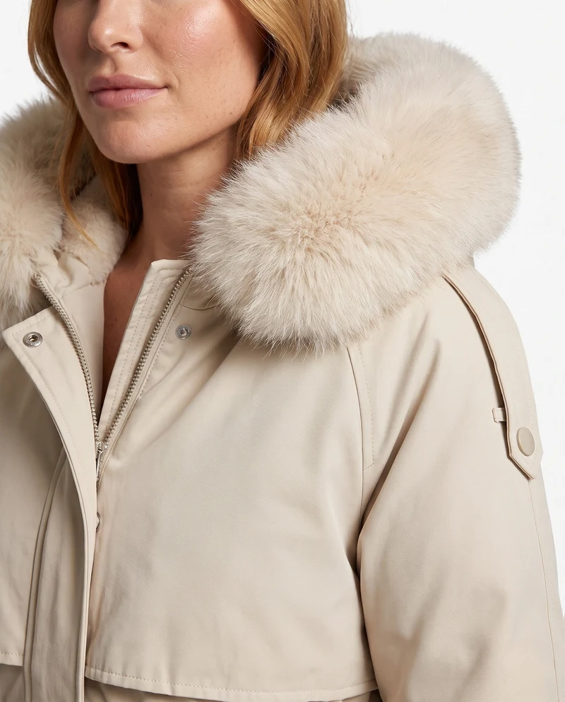 Damen kurze thermische Parka mit abnehmbarer Kapuze, verstellbarem Kordelzug in der Taille und verdeckten Druckknöpfen