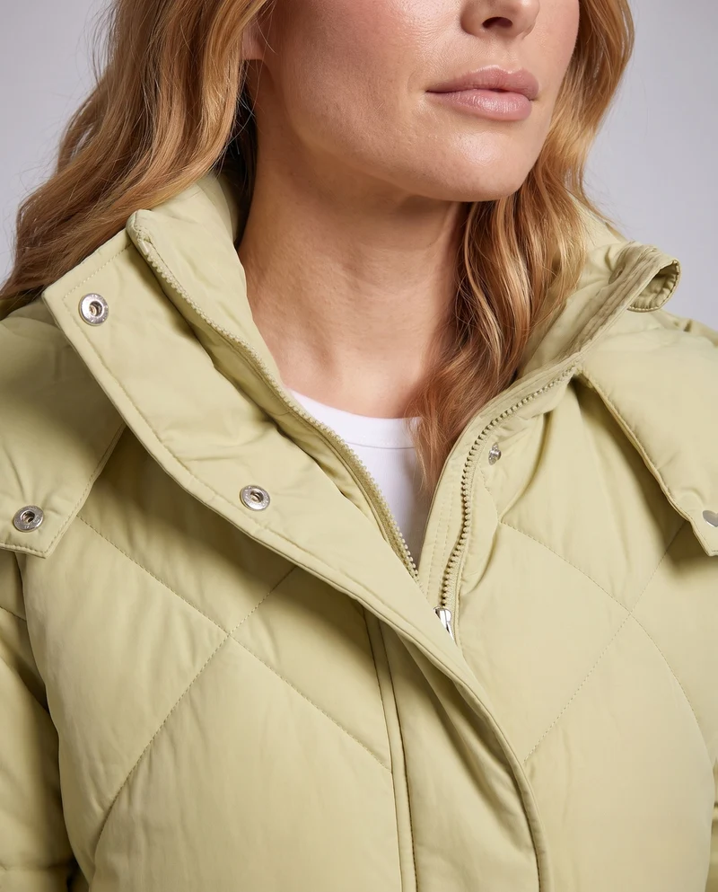 Damen Nan Kurz-Thermo-Parka mit übergroßer Kapuze, Klappentaschen und seitlichen Reißverschlussdetails