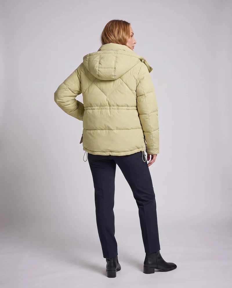 Damen Nan Kurz-Thermo-Parka mit übergroßer Kapuze, Klappentaschen und seitlichen Reißverschlussdetails