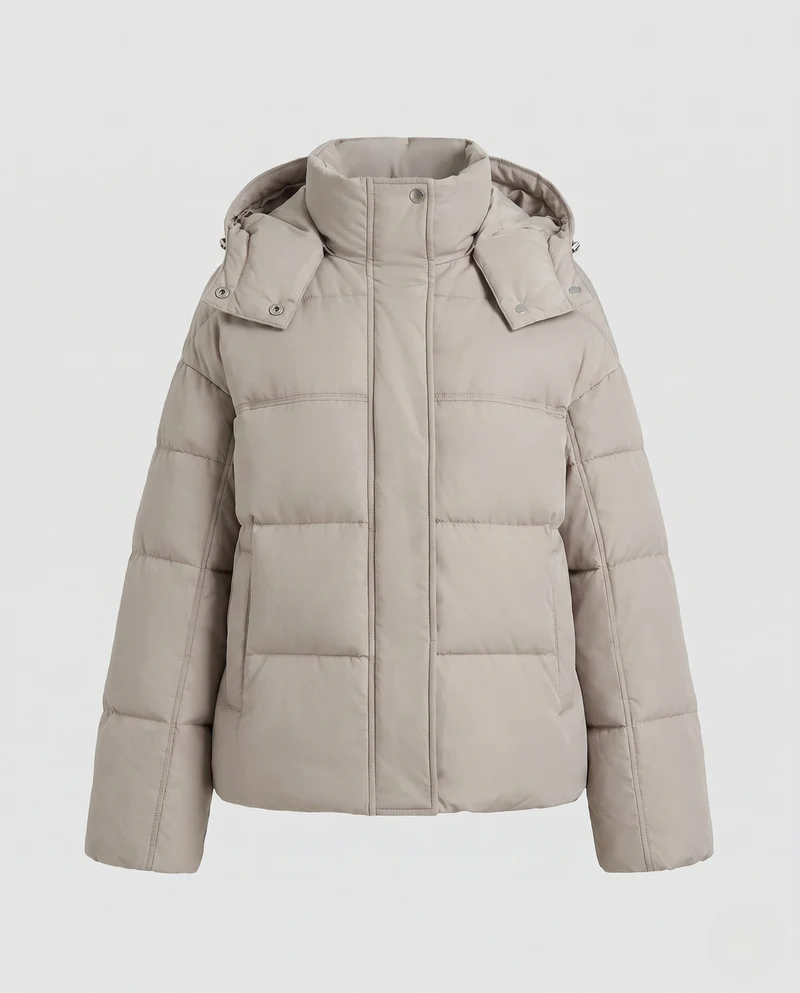 Damen kurze ultra-leichte Stadt-Pufferjacke mit ergonomischer Kapuze, Zwei-Wege-Reißverschluss und versteckten Seitentaschen