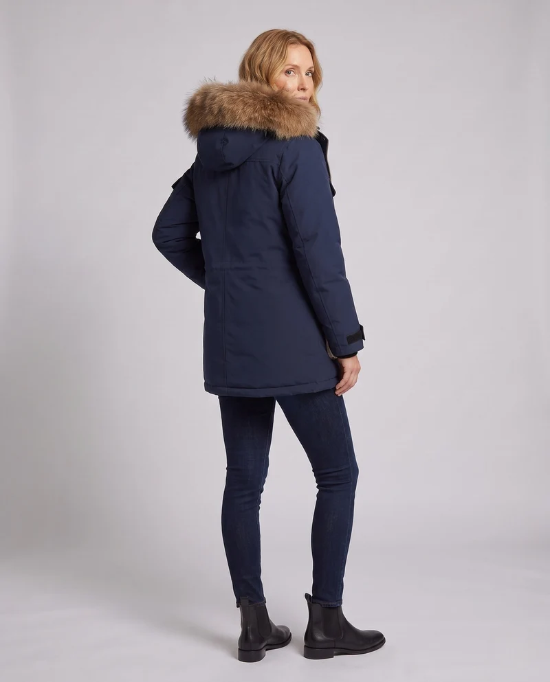 Damen Nano-Short Urban Thermal Parka im boxy Oversized-Schnitt mit abnehmbarem Kunstpelzbesatz und großen Klappentaschen