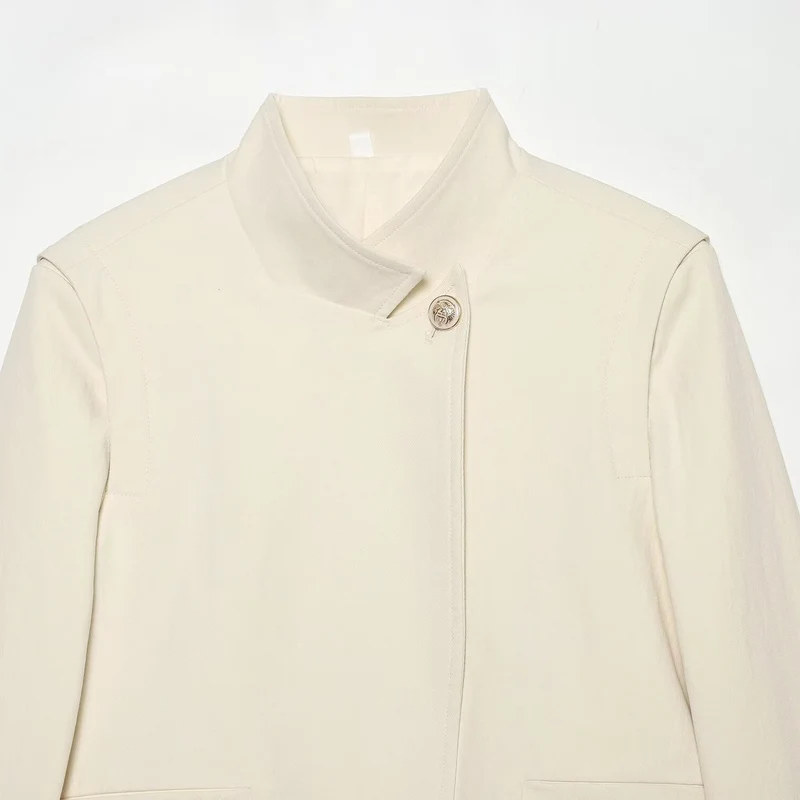 Damen Kurze Tailleurjacke mit Stehkragen, asymmetrischem Saum und Nahttaschen Drune