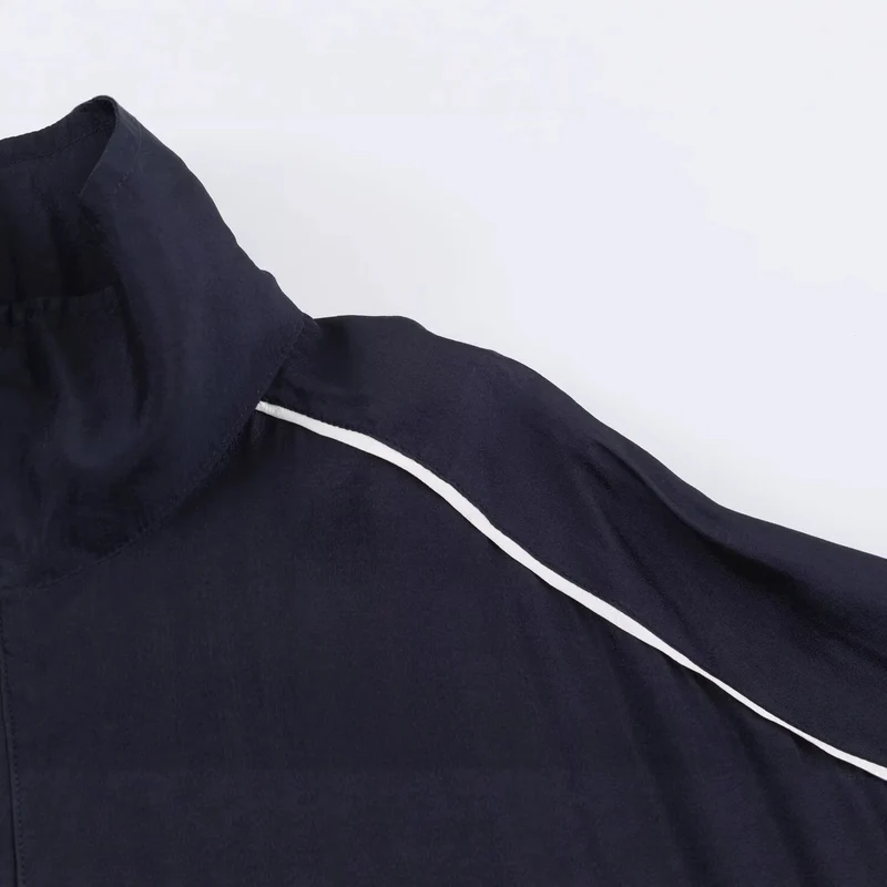Damen Kurz geschnittene Windjacke mit hohem Kragen und elastischem Saum Drune
