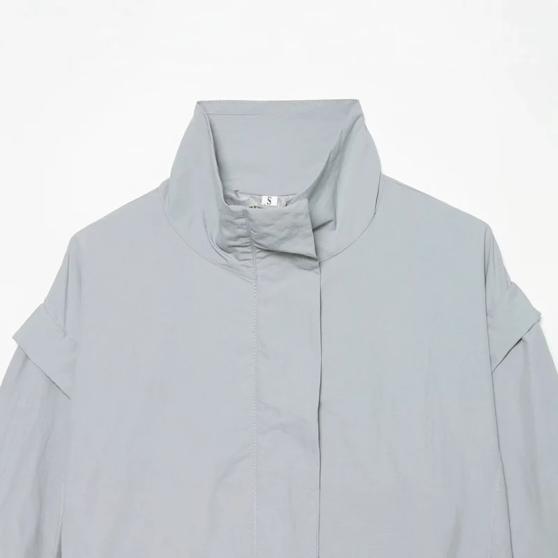 Damen Leichter Cropped‑Blouson mit hohem Stehkragen und verdeckter Front Drune