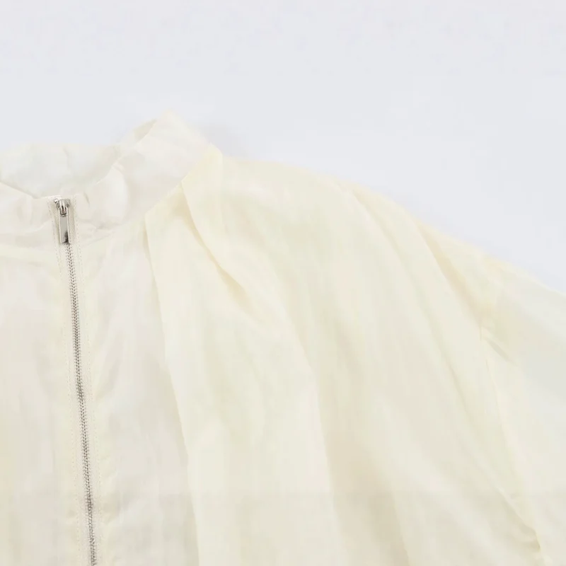 Damen Leichte semitransparente Blousonjacke mit Ballonärmeln und Metallreißverschluss Drune
