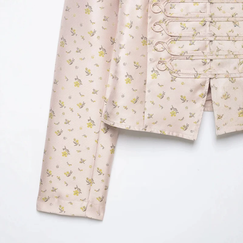 Damen Kurzjacke im militärisch inspirierten Brokat- und Frogging-Design Drune