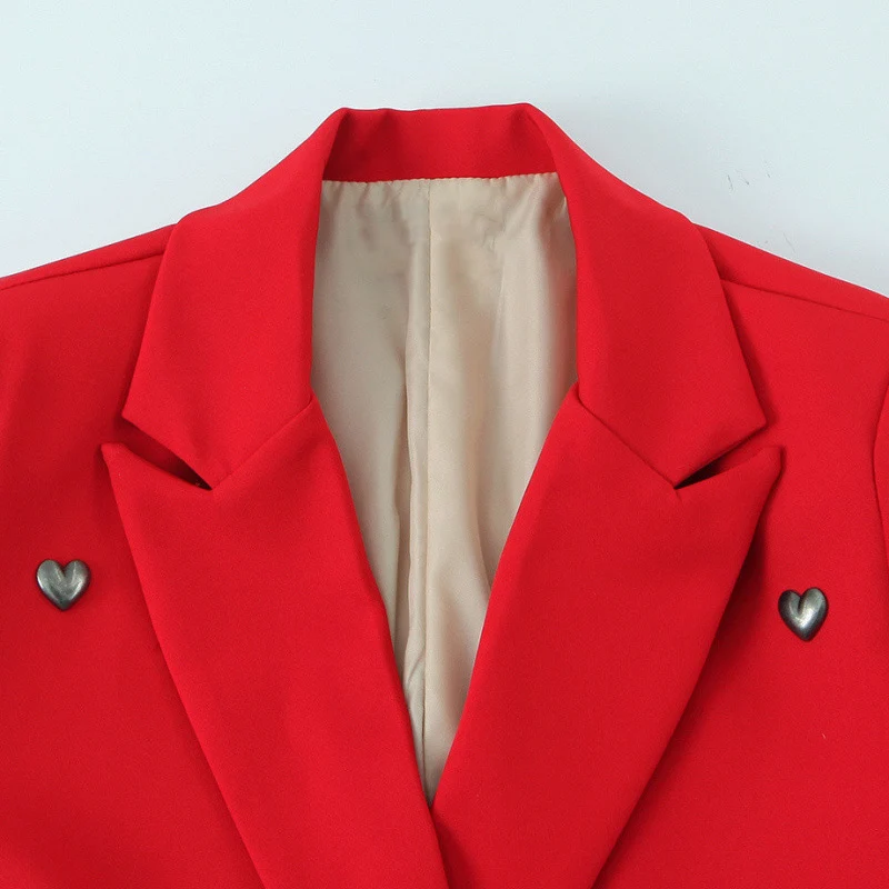 Damen Taillierter Doppelreihiger Blazer mit Herz‑Metallapplikationen und Pattentaschen Drune