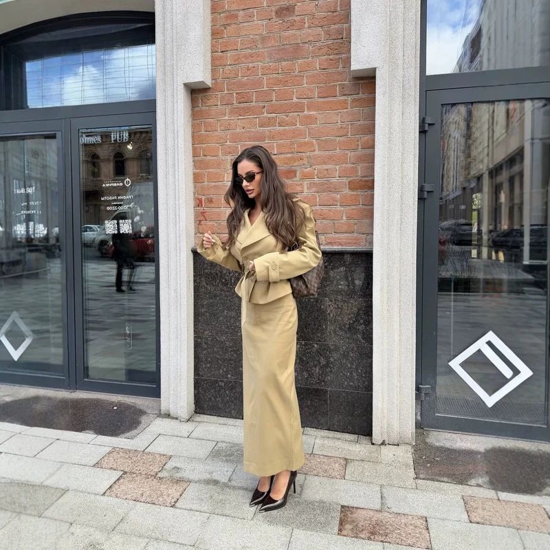 Damen Taillierter Cropped‑Trench mit Schößchen und Bindegürtel Drune