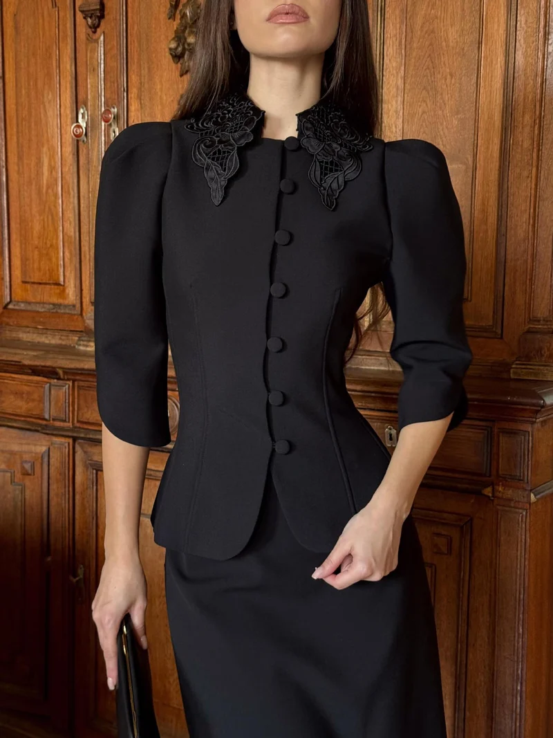Damen Taillierter Blazer mit besticktem Schalkragen und Puffärmeln Drune