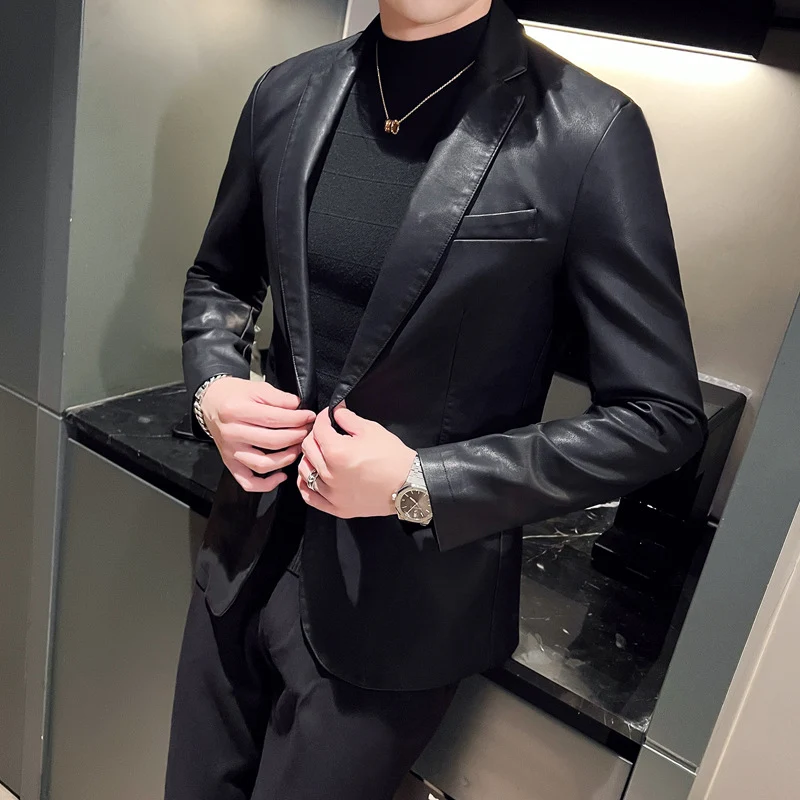 Herren eleganter Slim-Fit Lederimitat-Blazer mit Reverskragen und Pattentaschen Drune