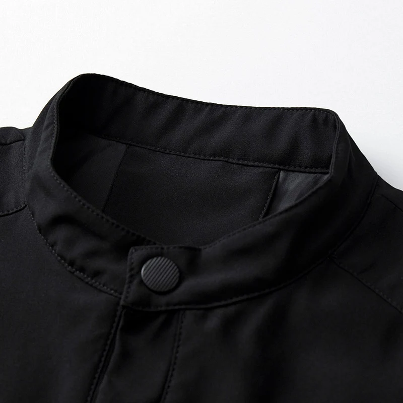 Herren Clean-Cut Stehkragen-Bomberjacke aus windabweisendem Material mit Druckknopfleiste Drune