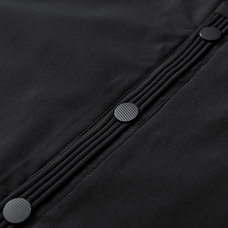 Herren Clean-Cut Stehkragen-Bomberjacke aus windabweisendem Material mit Druckknopfleiste Drune