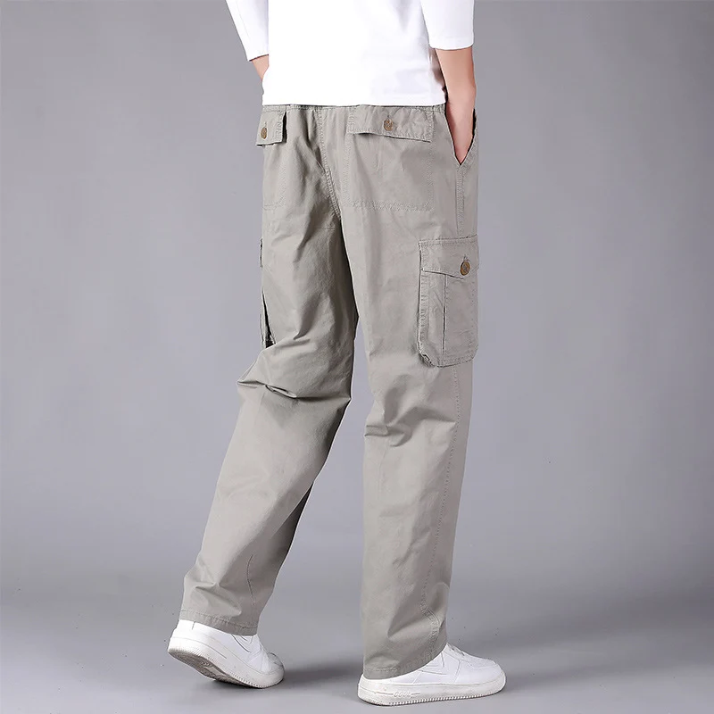 Herren Cargohose im Utility‑Stil mit elastischem Bund, geradem Bein und aufgesetzten Klappentaschen Drune