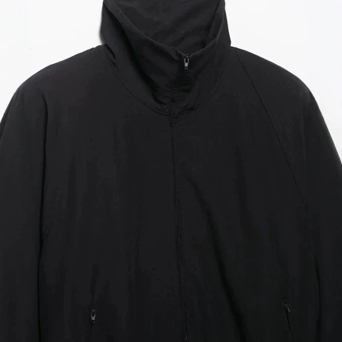 Damen Leichte Oversize-Windjacke im Bomberstil mit hohem Stehkragen und Kordelzug Drune