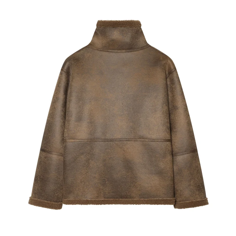 Damen Kurzjacke im Lammfell‑Look mit hoher Stehkragen‑Schnalle und aufgesetzten Taschen Drune