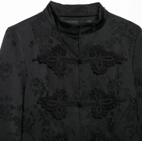 Damen Kurzjacke im Brokat-Look mit Stehkragen und Zierfroschverschlüssen Drune