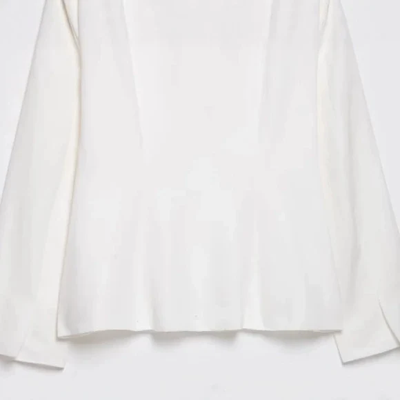 Damen Kurzgeschnittene Blousonjacke mit Stehkragen und Knotenverschlüssen Drune
