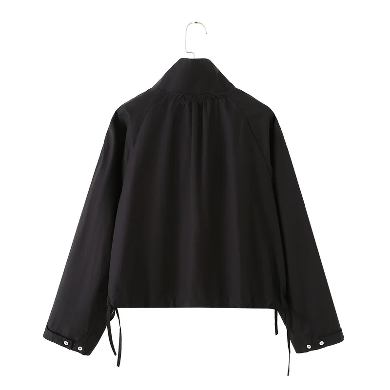 Damen kurzgeschnittene Blousonjacke mit hohem Stehkragen, Knopfleiste und Tunnelzug Drune