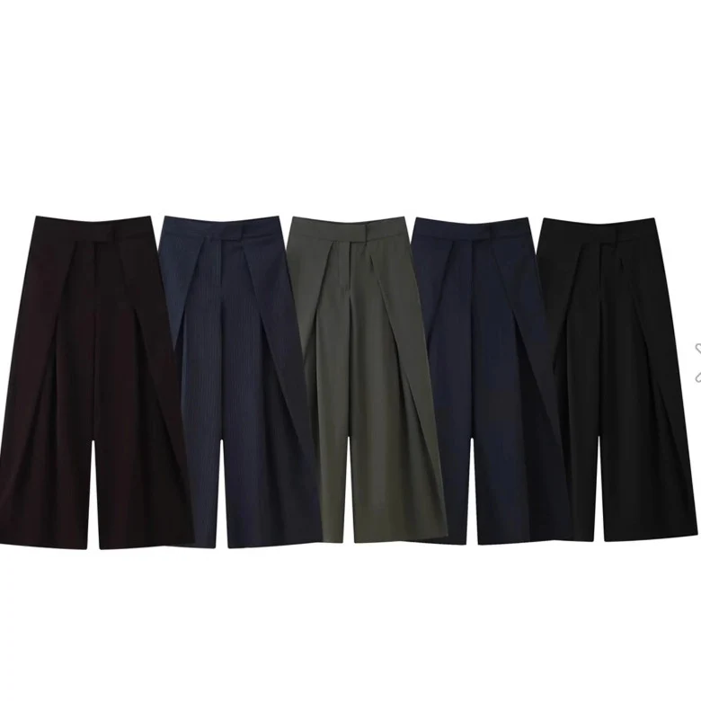Damen 400+ weite Culotte‑Hose mit hoher Taille, verdeckter Knopfblende und vorderen Überlappungs‑Schlitzen Drune