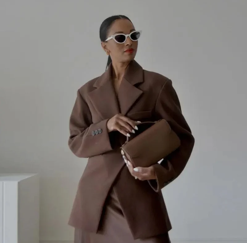 Damen 400+ langer Wollmix‑Blazer mit markanten Schultern und Hemdkragen Drune