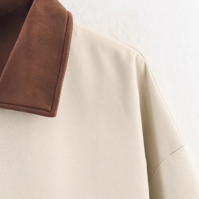 Damen 40+ kurze boxy Übergangsjacke mit kontrastkragen und Pattentaschen Drune