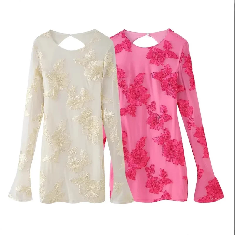 Damen 300+ Chiffonbluse mit floraler 3D Stickerei, Keyhole Rücken und ausgestellten Manschetten Drune