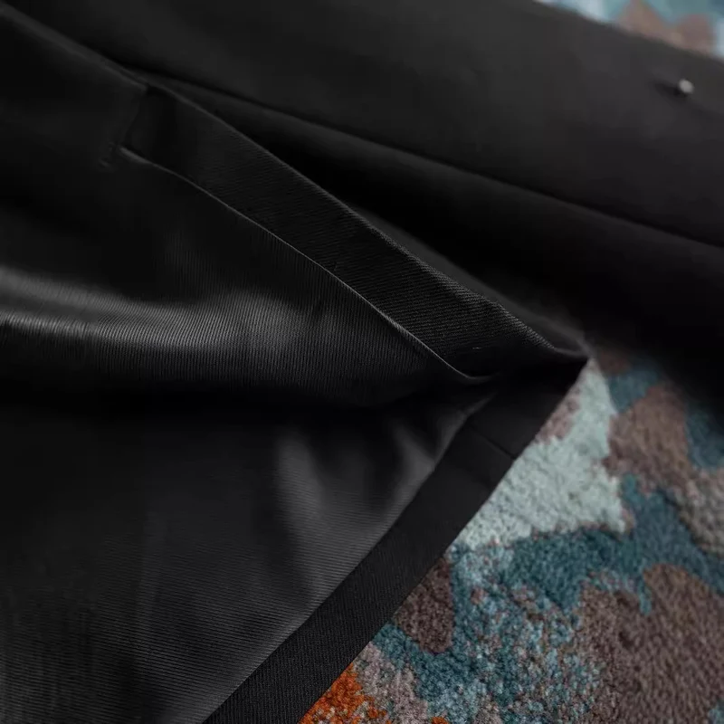 Damen Modische Jacke mit Stehkragen und goldenen Knöpfen Drune