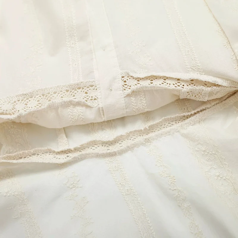 Damen Romantische Spitzenbluse mit Häkelbordüren und figurbetonter Taillennaht Drune