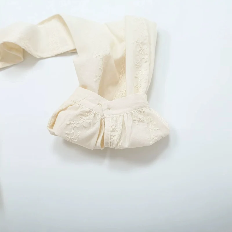 Damen Romantische Spitzenbluse mit Häkelbordüren und figurbetonter Taillennaht Drune