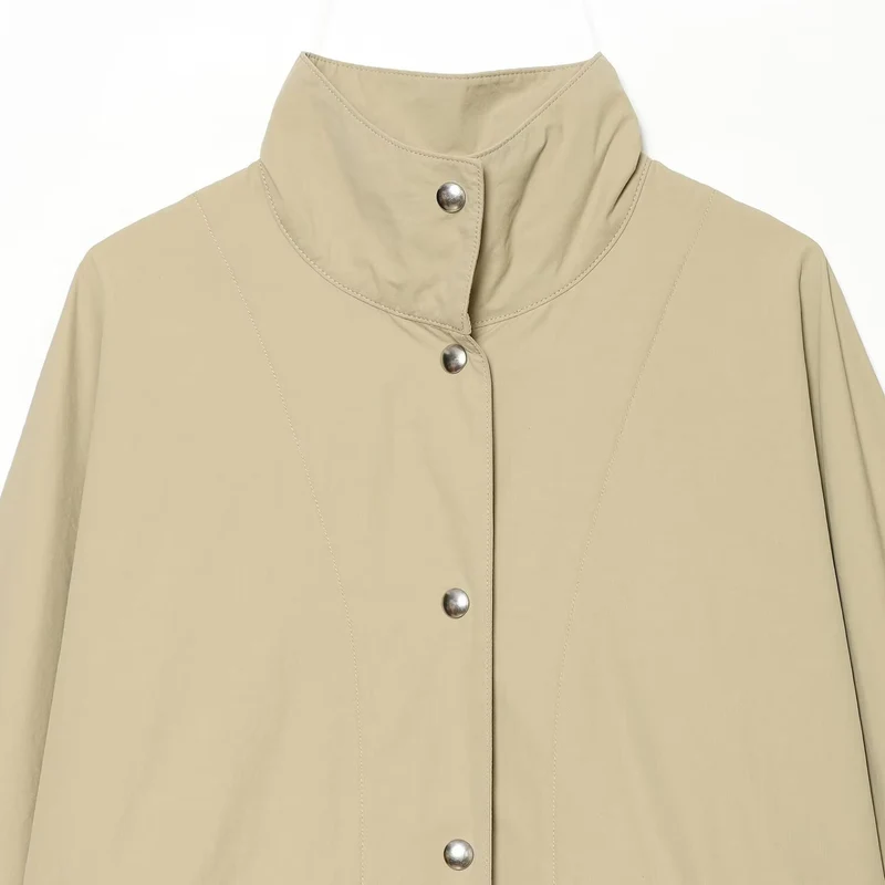 Damen Oversized Regenjacke im Cape‑Stil mit Stehkragen und Druckknopfblende Drune