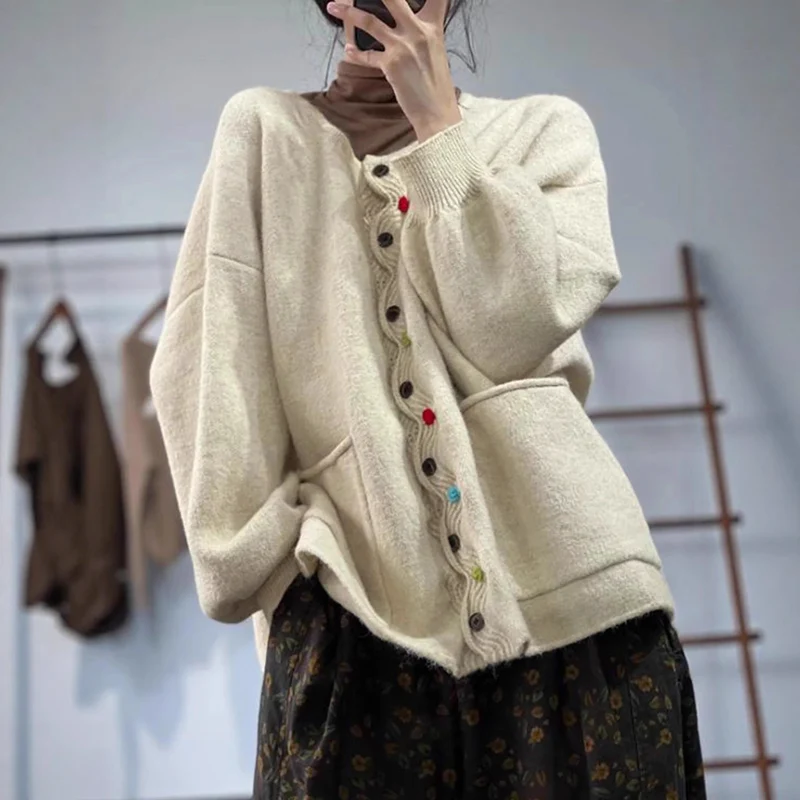 Damen Modischer Strickcardigan mit bunten Knöpfen Drune
