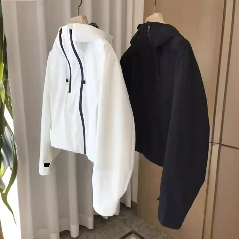 Damen Wasserabweisende Kapuzenjacke im minimalistischen Urban-Design mit verdecktem Reißverschluss Drune