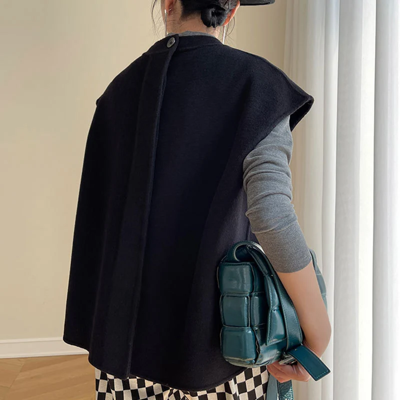 Damen Oversize-Weste mit Stehkragen, kastiger Silhouette und Knopfleiste Drune
