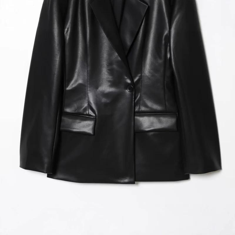 Damen 20+ eleganter veganer Lederblazer mit taillierten Abnähern und Pattentaschen Drune