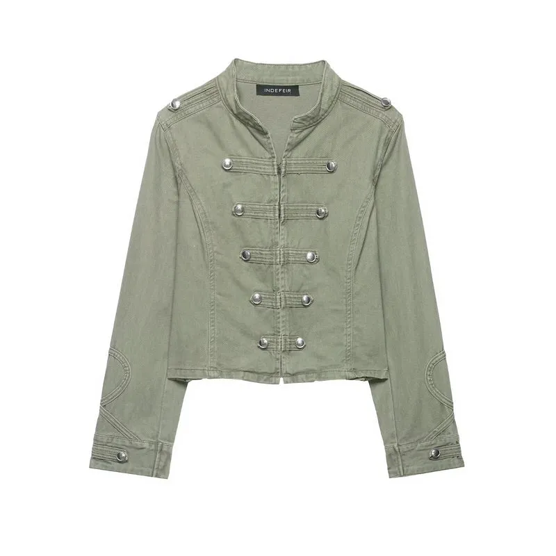 Damen 10+ taillierte Cropped Militärjacke im Vintage‑Look mit dekorativer Metallknopfleiste Drune