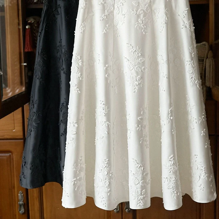 Damen Eleganter Maxirock mit floralem Relief Drune