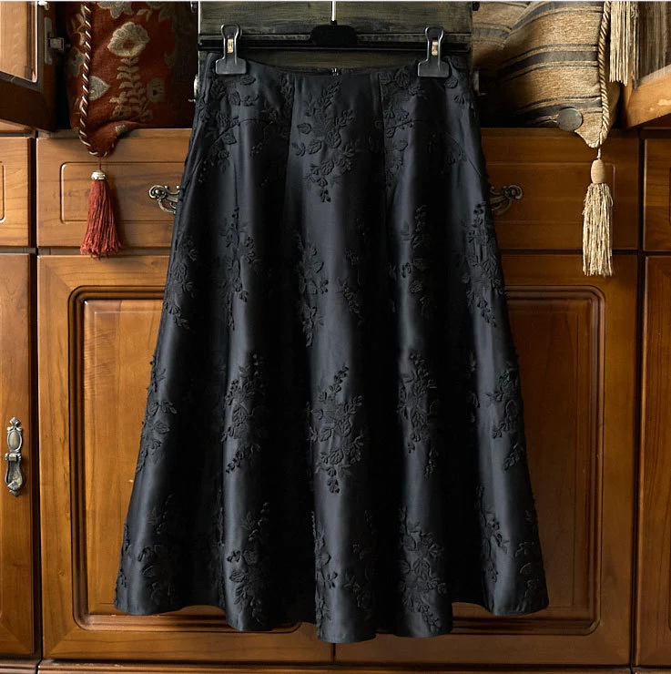 Damen Eleganter Maxirock mit floralem Relief Drune