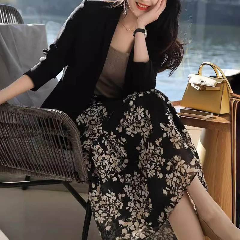 Damen Eleganter Blazer mit feinem Stoff Drune