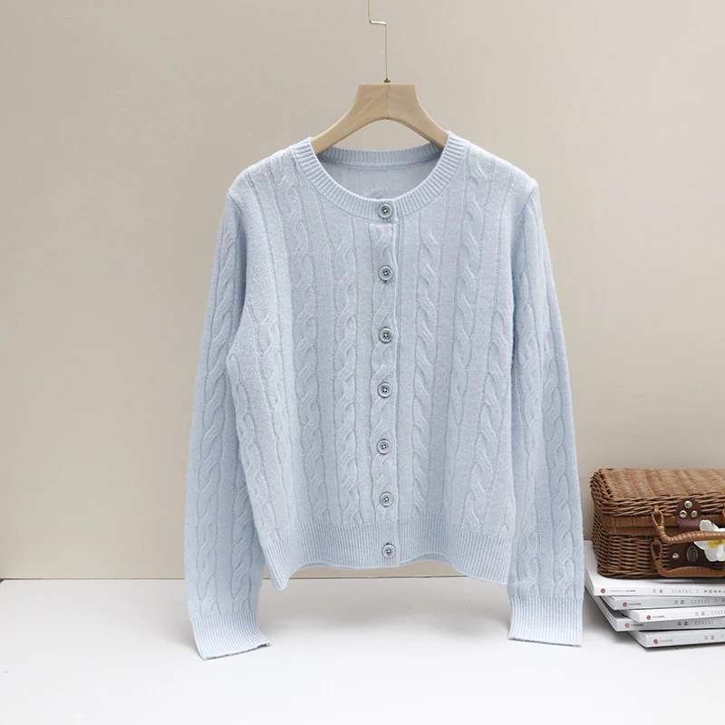 Damen Kurz geschnittener Zopfmuster-Cardigan aus leichter Baumwollmischung mit feinem Rippbündchen Drune
